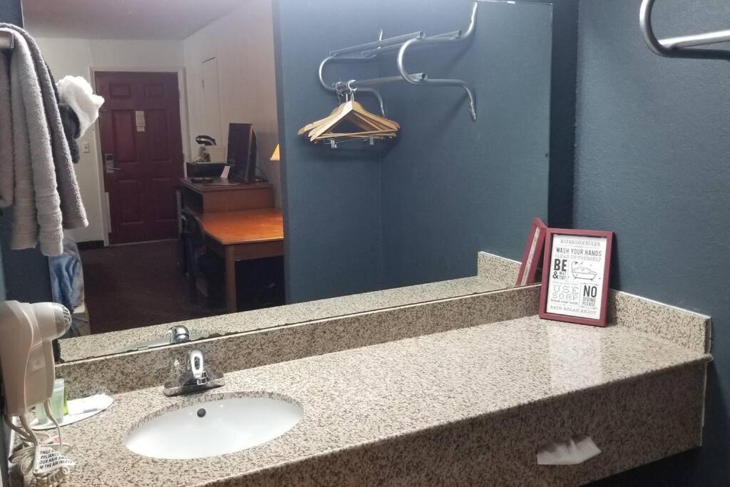 Hotel 2 Queen Beds Hotel Room 128 Booking Stillwater Luaran gambar